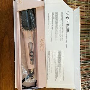 L’ANGE Hairbrush straightener‎ NWOT